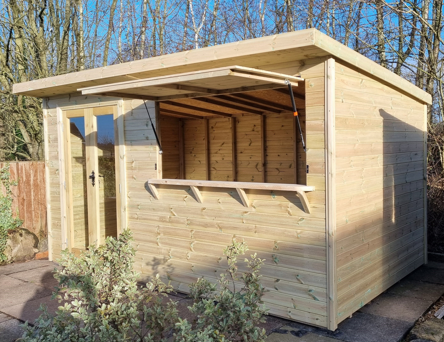 18x10 Summer House / Bar