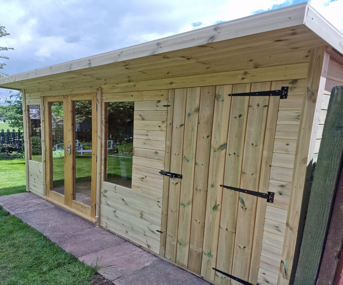 18x6 Summer House / Shed Combi
