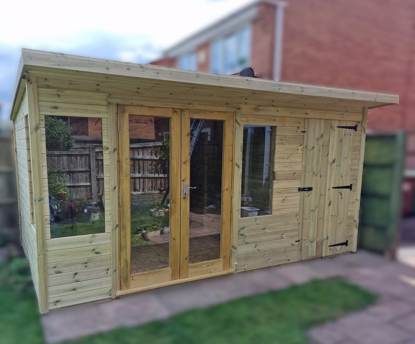 18x6 Summer House / Shed Combi